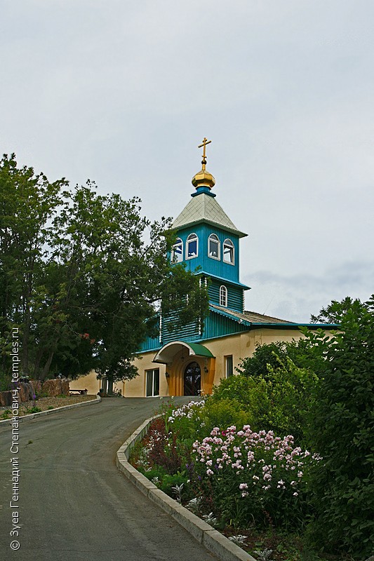 Покровский мужской монастырь в Корсакове