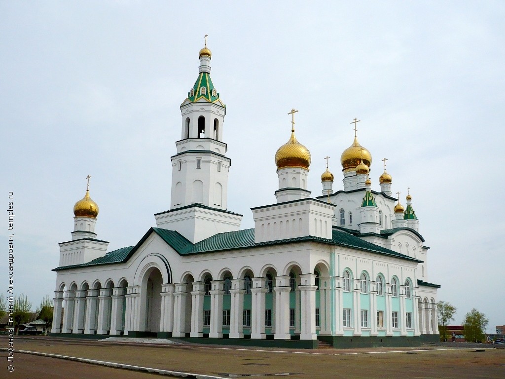 Собор Троицы Живоначальной в Рузаевке