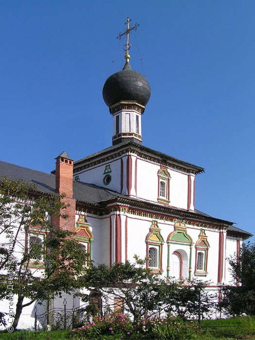 Собор Троицы Живоначальной в Ново-Голутвине Троицком монастыре